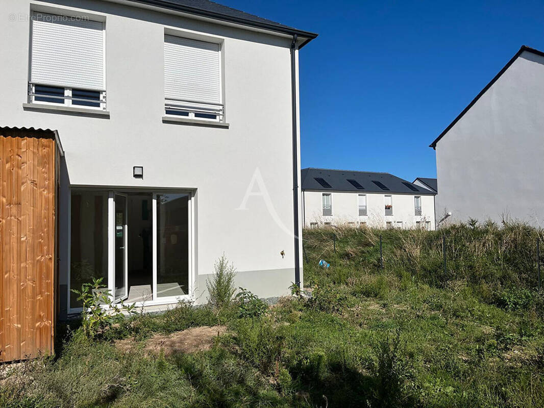 Maison à SAINT-BARTHELEMY-D&#039;ANJOU