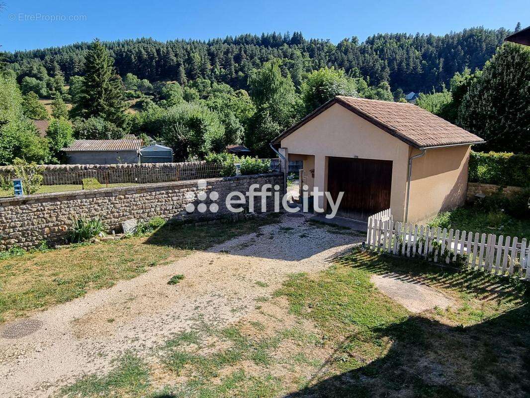 Maison à LE MALZIEU-VILLE