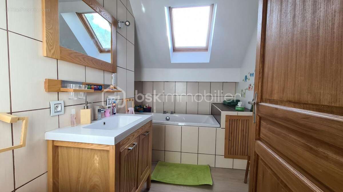 Maison à PONT-L&#039;EVEQUE