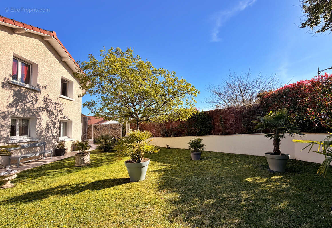 Maison à BOURGOIN-JALLIEU