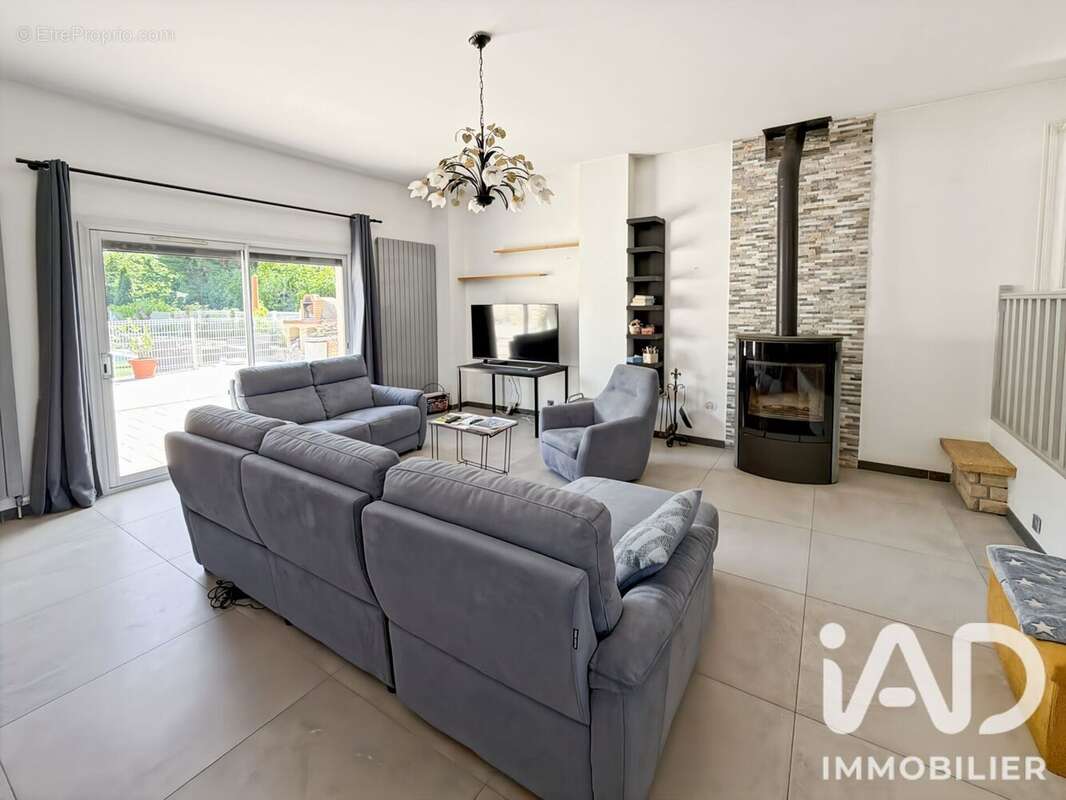 Maison 153 m² à Maincy  - photo 8