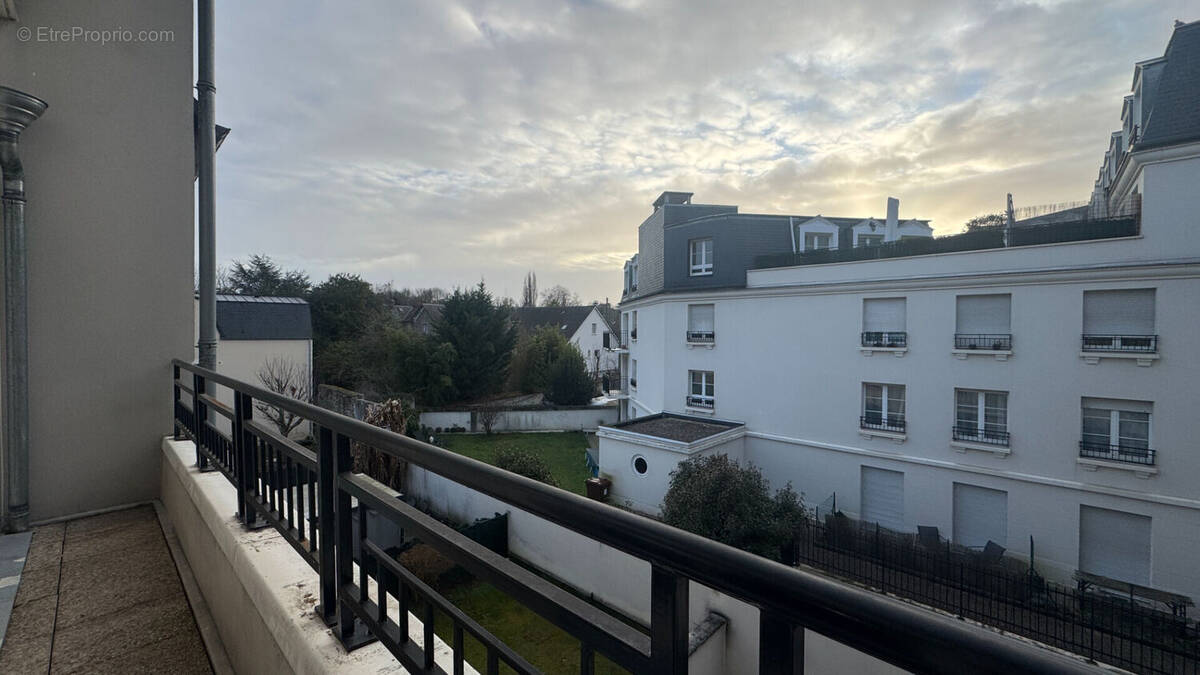 Appartement à CORBEIL-ESSONNES