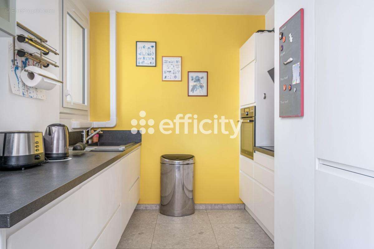 Appartement à MARSEILLE-8E