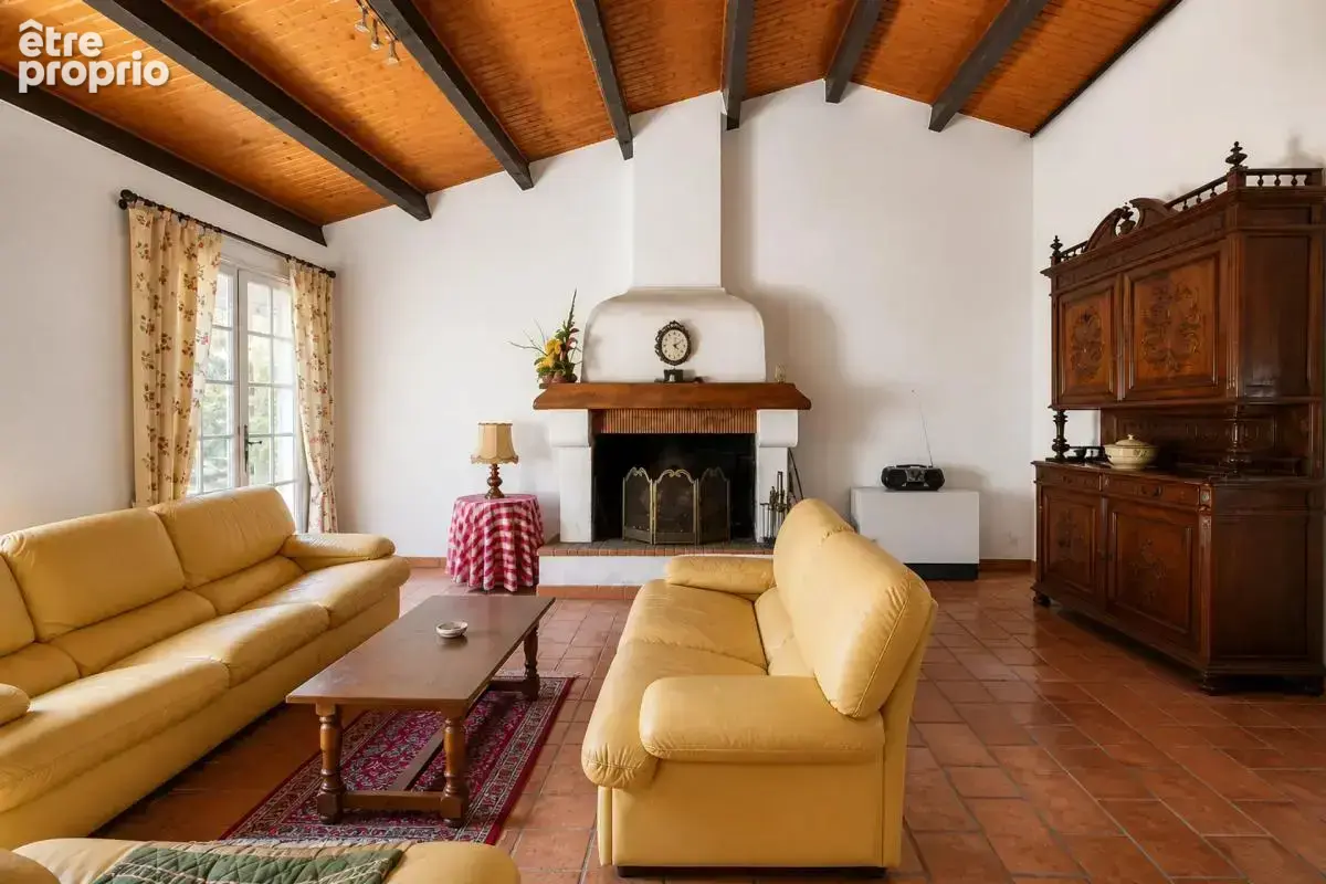 Maison de 8 pièces de 169 m² à Saint-Pons-de-Thomières - photo 8