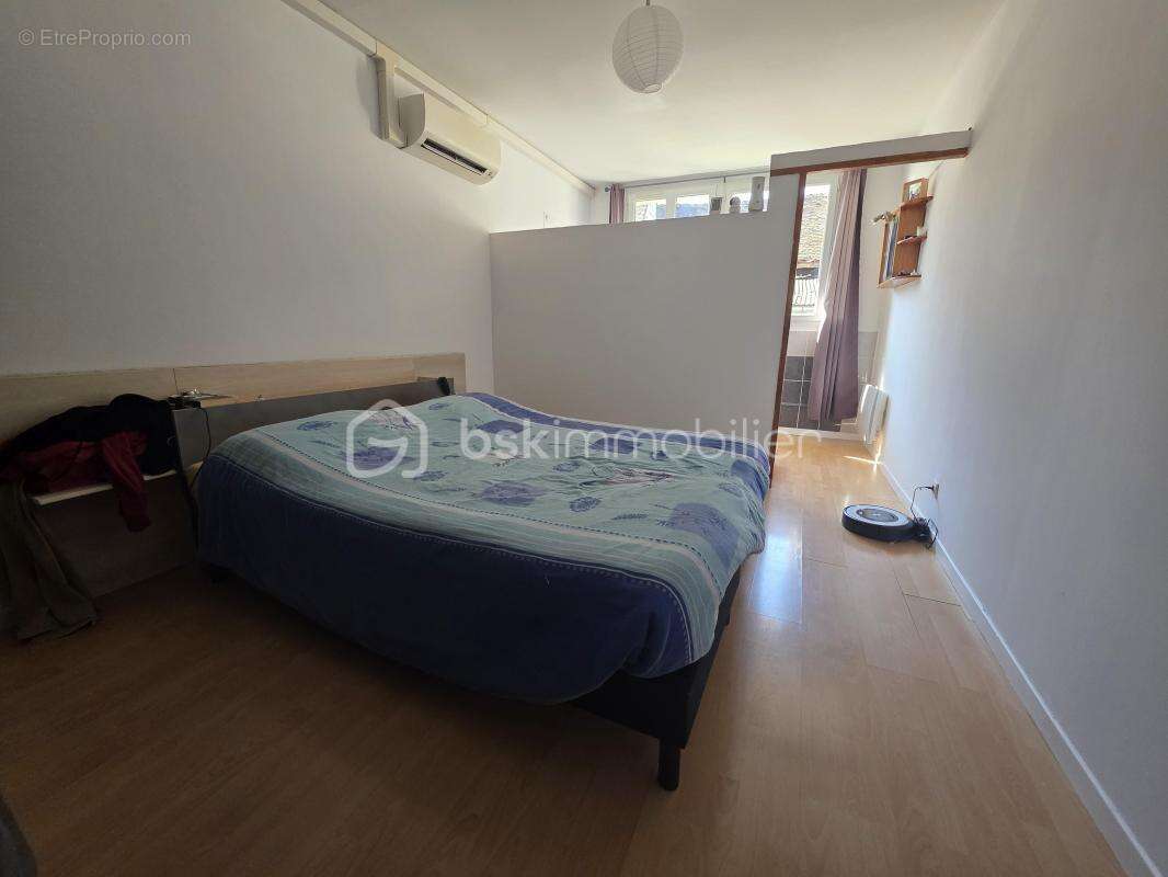 Maison à VILLENEUVE-L'ARCHEVEQUE