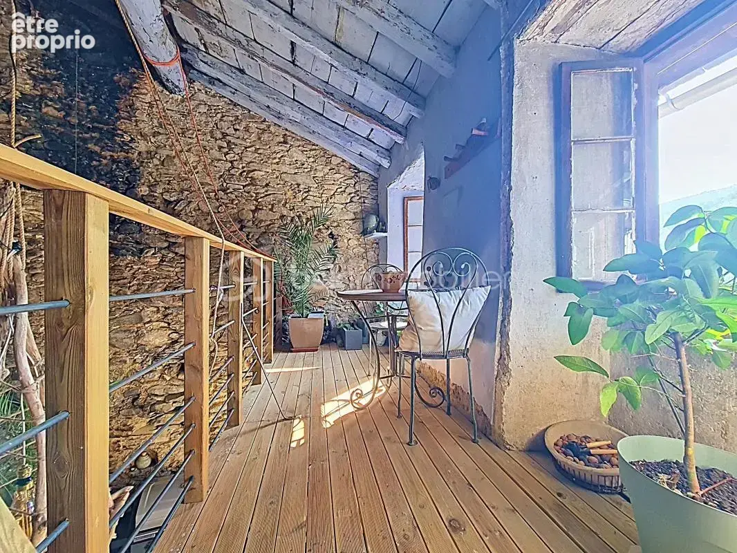 Maison de village avec terrasse en pierre et garage - photo 2