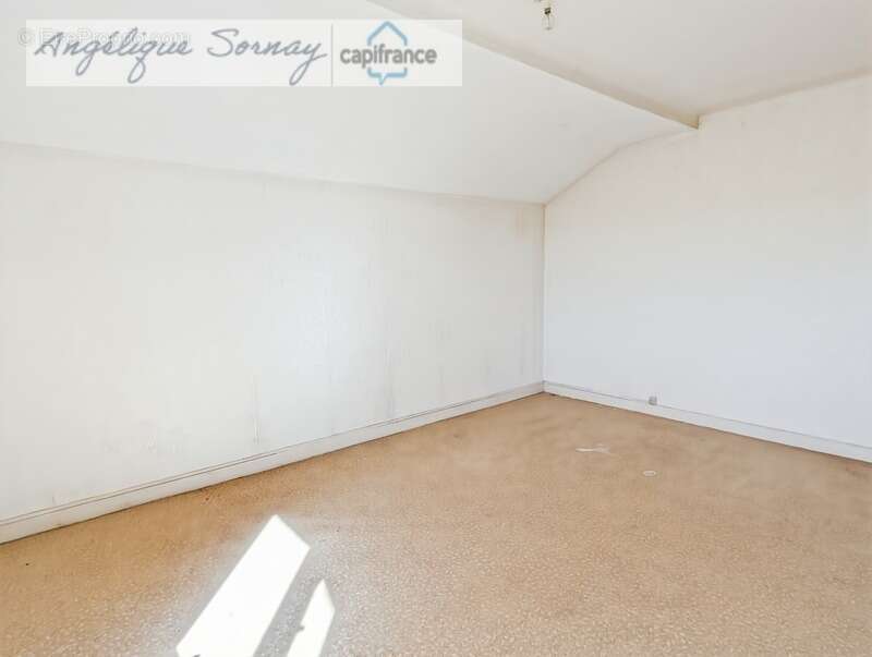 Maison à LONS-LE-SAUNIER