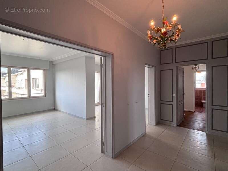 Appartement à LA MADELEINE