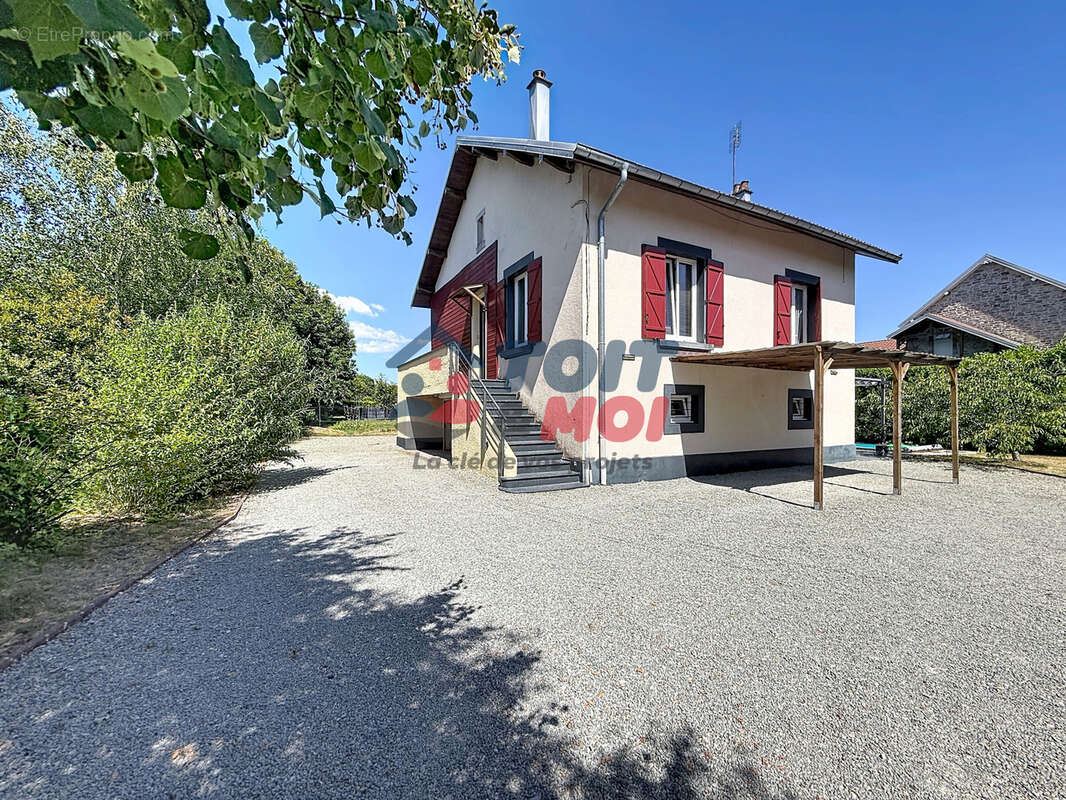 Maison familiale de caractère avec piscine   111,96 m2 - photo 2