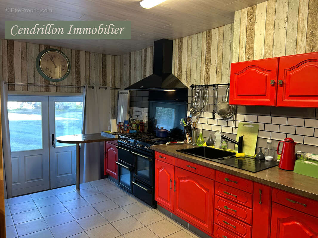 Maison à MONTBOUCHER