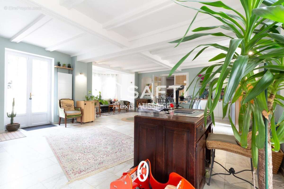 Photo 7 - Maison à BAILLY-ROMAINVILLIERS