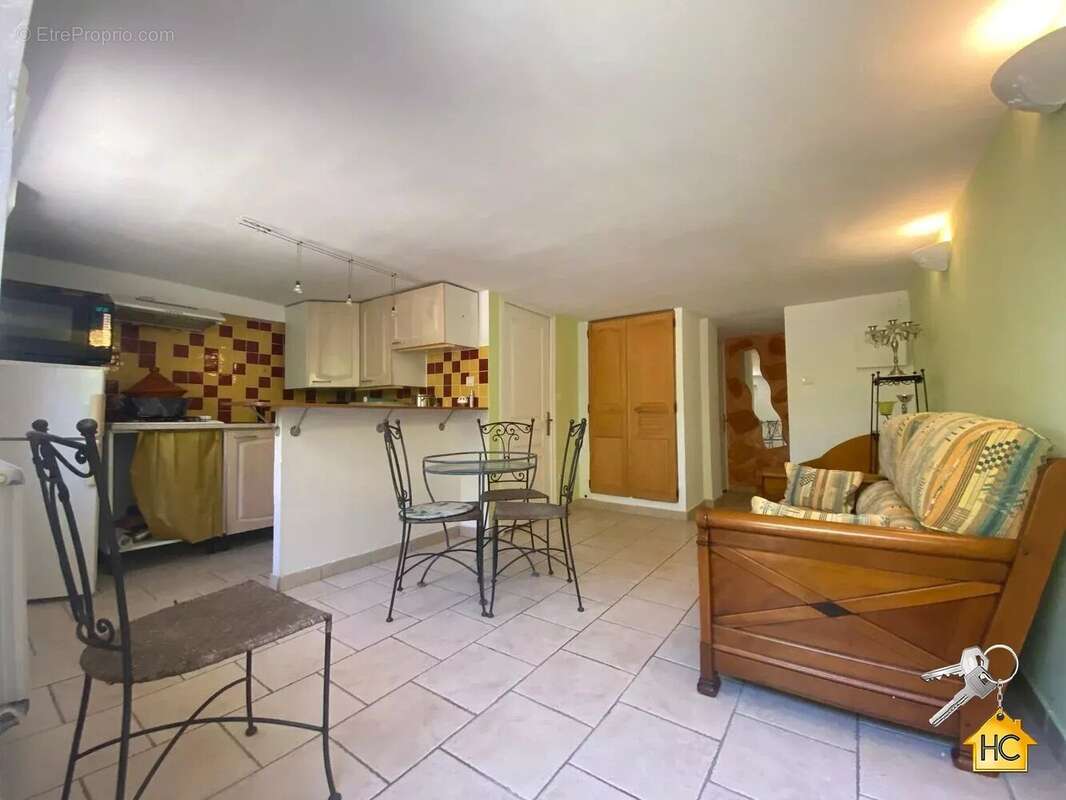 Appartement à LE CANNET