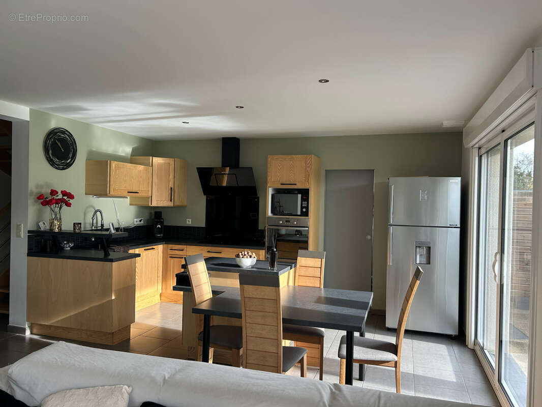 Maison à BRUAY-LA-BUISSIERE