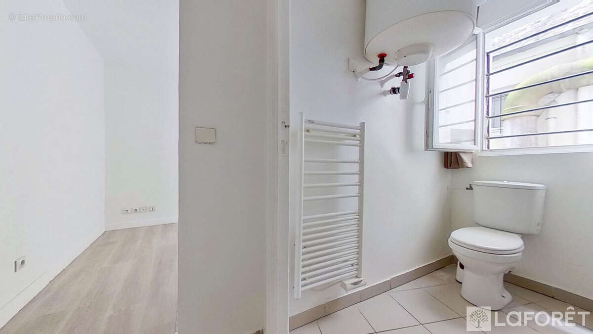 Appartement à PARIS-17E