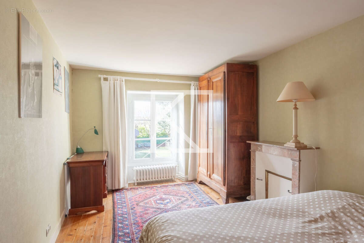 Maison à SAINT-PAVACE