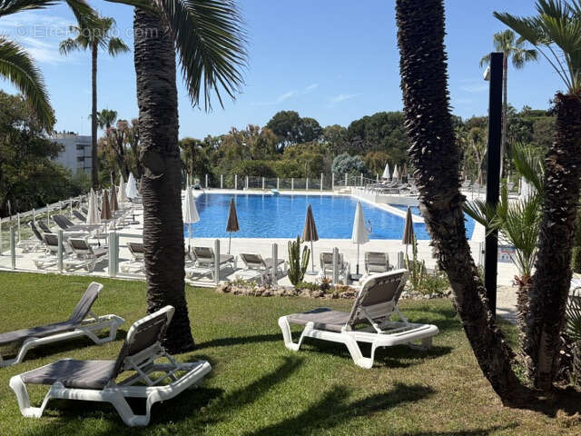 Appartement à VALLAURIS