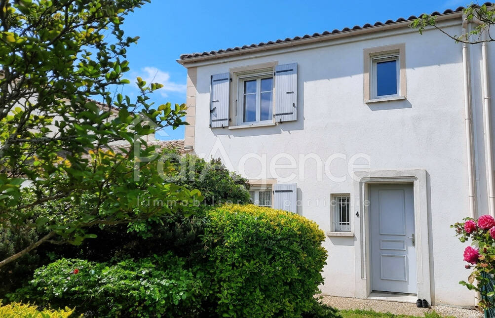 Maison à VAUX-SUR-MER
