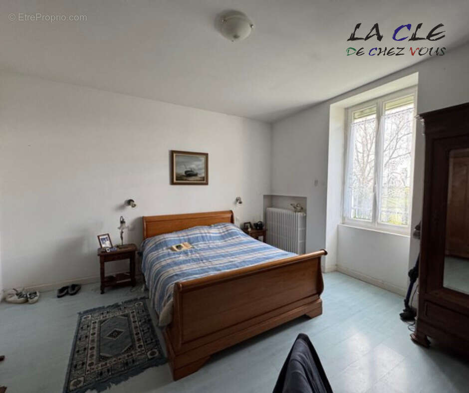 Maison à LA CHAPELLE-AUX-LYS