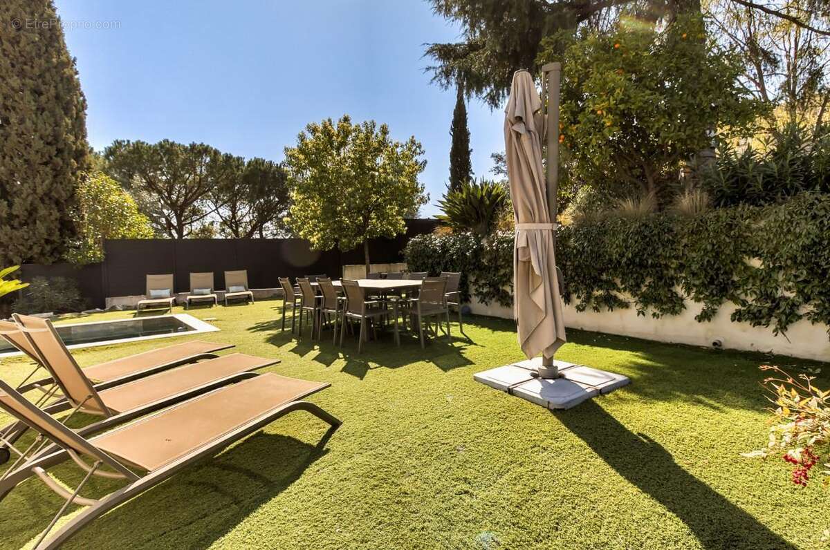 Maison à LA COLLE-SUR-LOUP