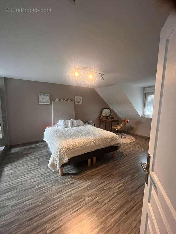Maison à YZEURE