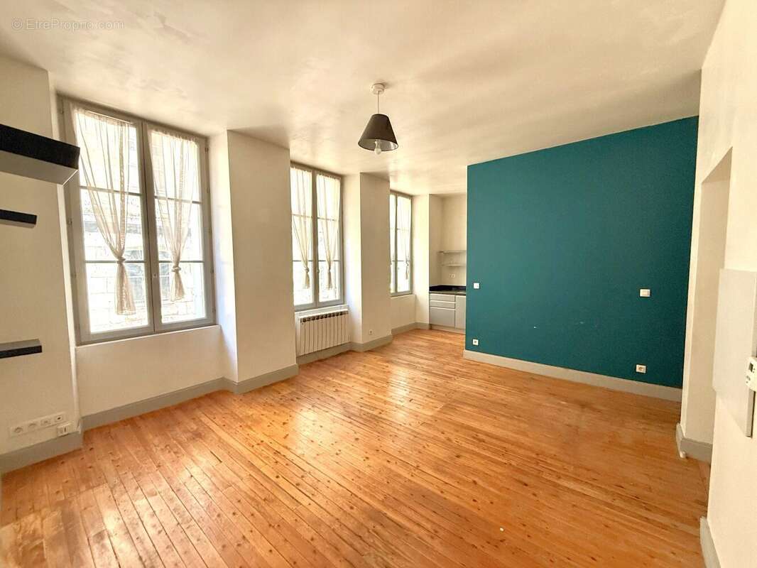 Appartement 34 m² à Bordeaux  - photo 2