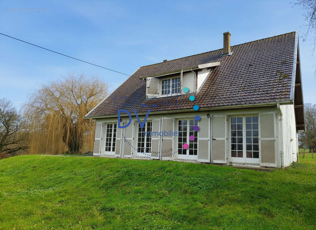 Maison à MONTCEAUX