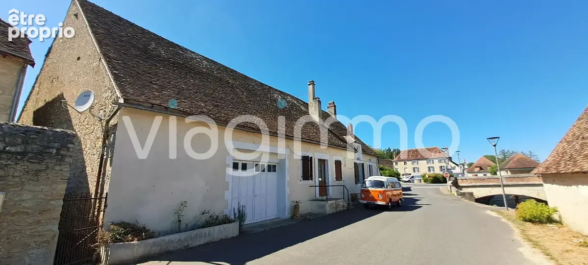 Maison à LA TRIMOUILLE