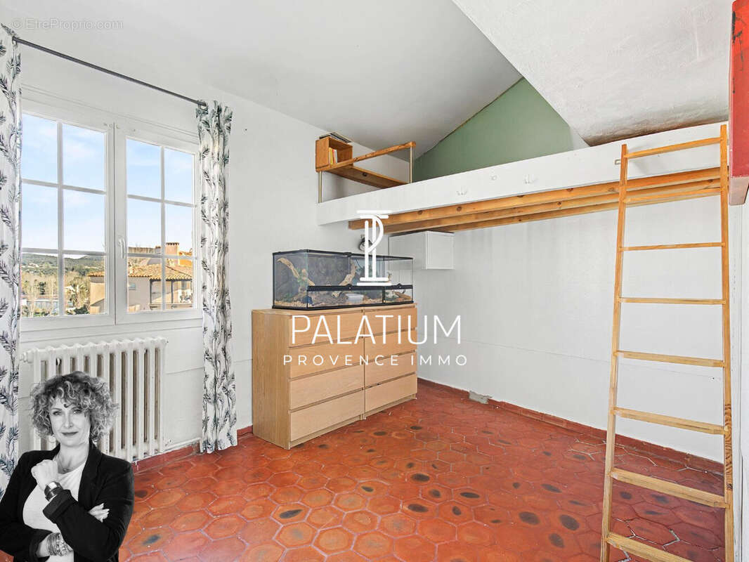 Appartement à GRIMAUD