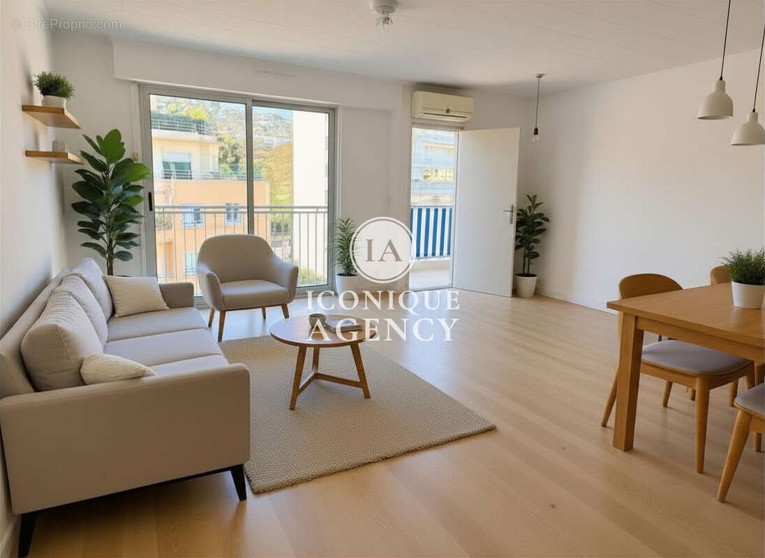 Appartement à VALLAURIS