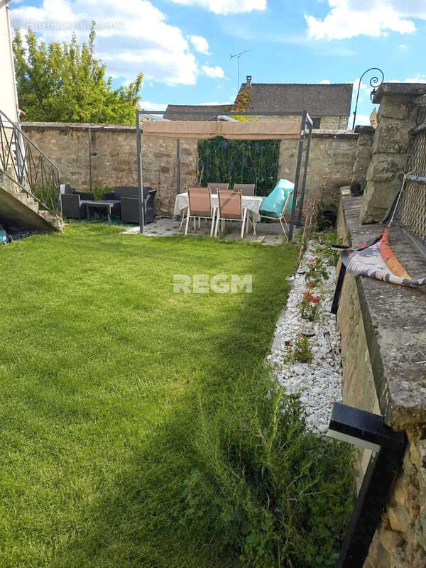 Maison 2-3 chambres avec jardin, entretenue et bien située dans le village - photo 6
