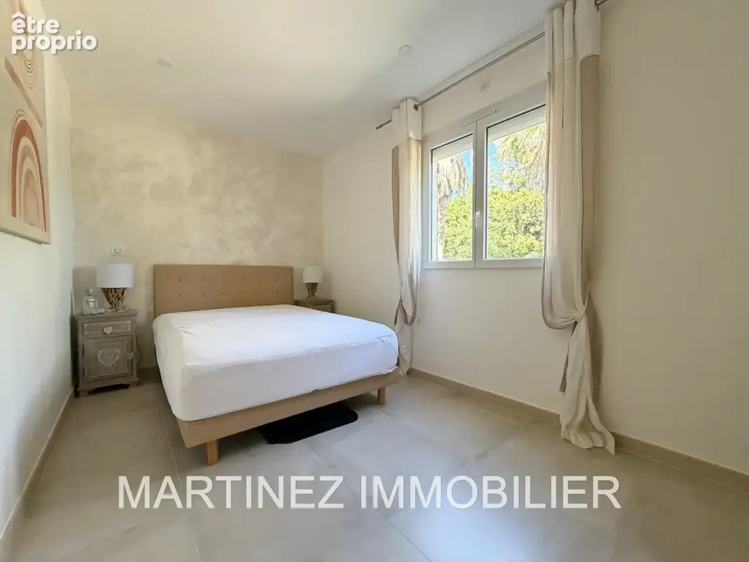 Cagnes-sur-Mer Pain de Sucre   Villa  rénovée de 236 m2 avec piscine, appartement indépendant et aperçu mer - photo 23