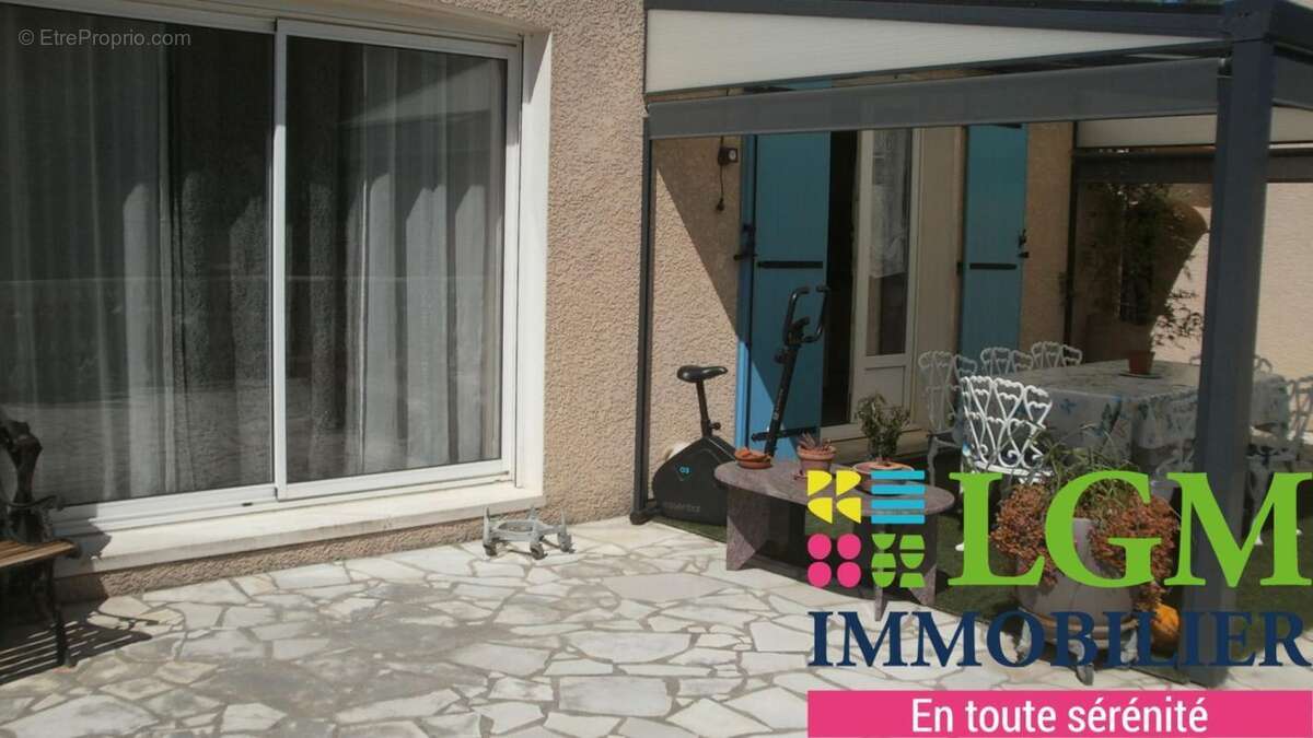 Maison à COURSAN