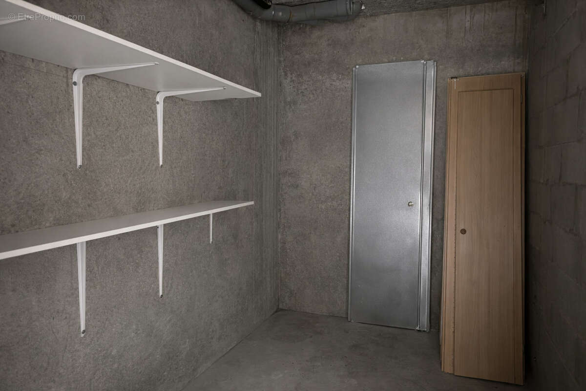 Appartement à LE COTEAU