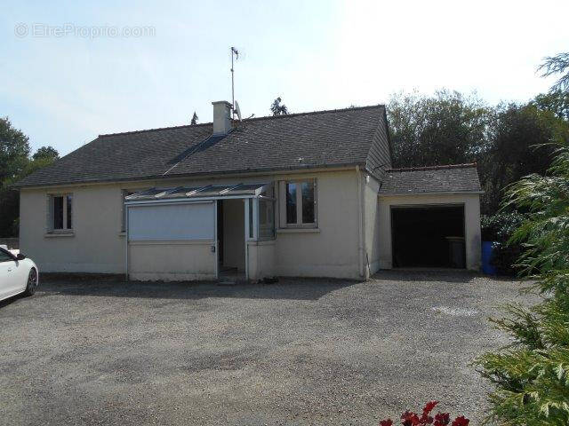 Maison à CORLAY