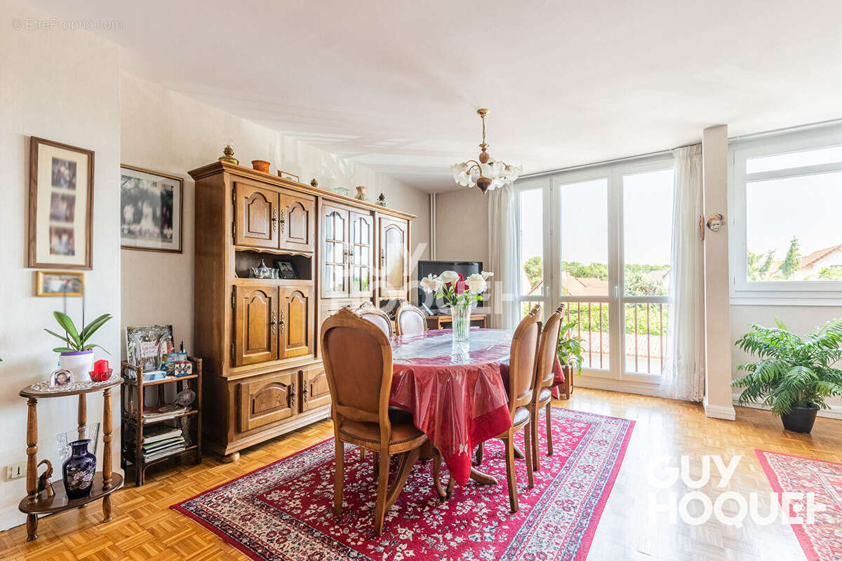 Appartement à ATHIS-MONS