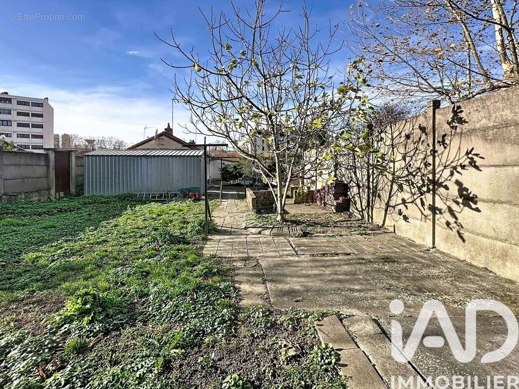 Photo 7 - Maison à VENISSIEUX