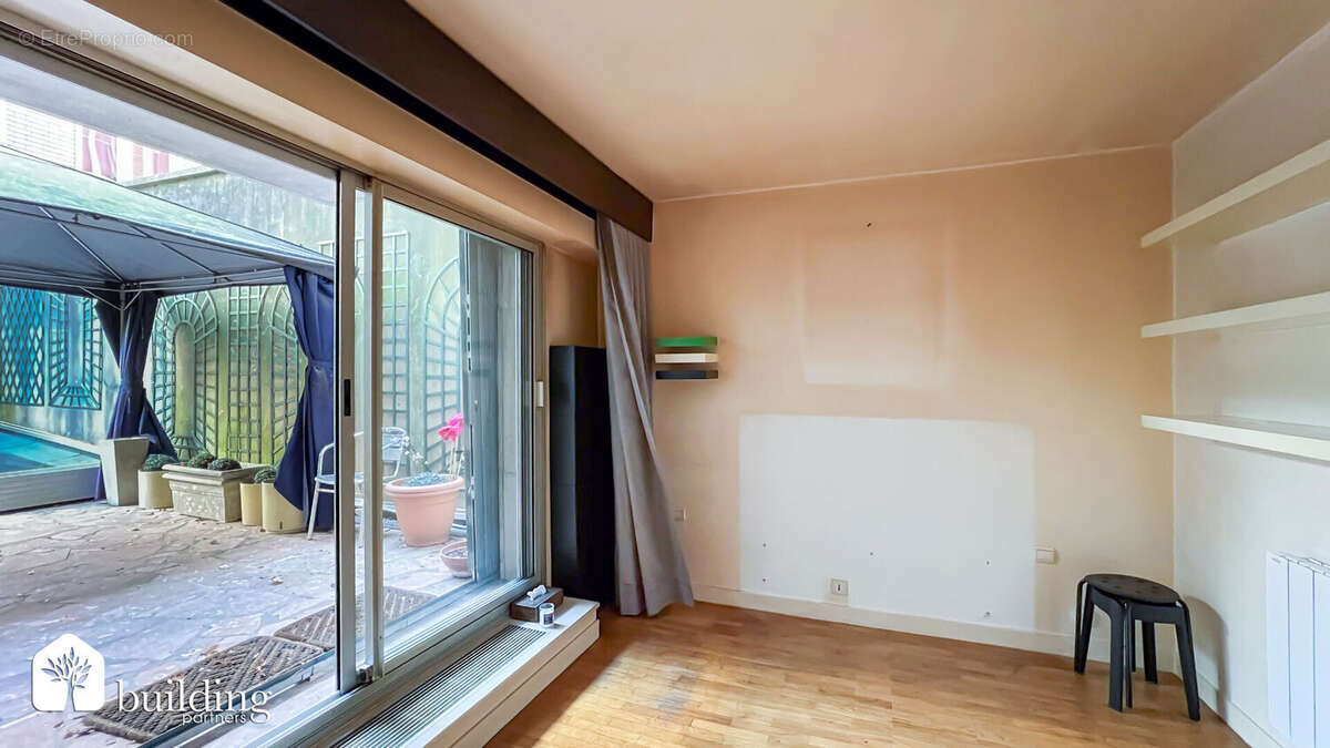 Appartement à LEVALLOIS-PERRET
