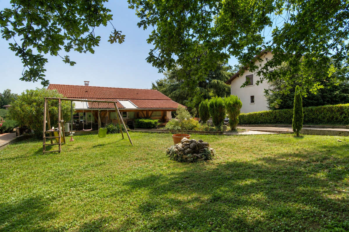 Maison à MEXIMIEUX