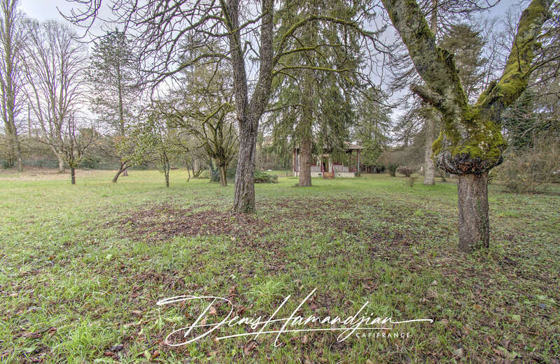 Terrain à SAINT-MAURICE-DE-GOURDANS