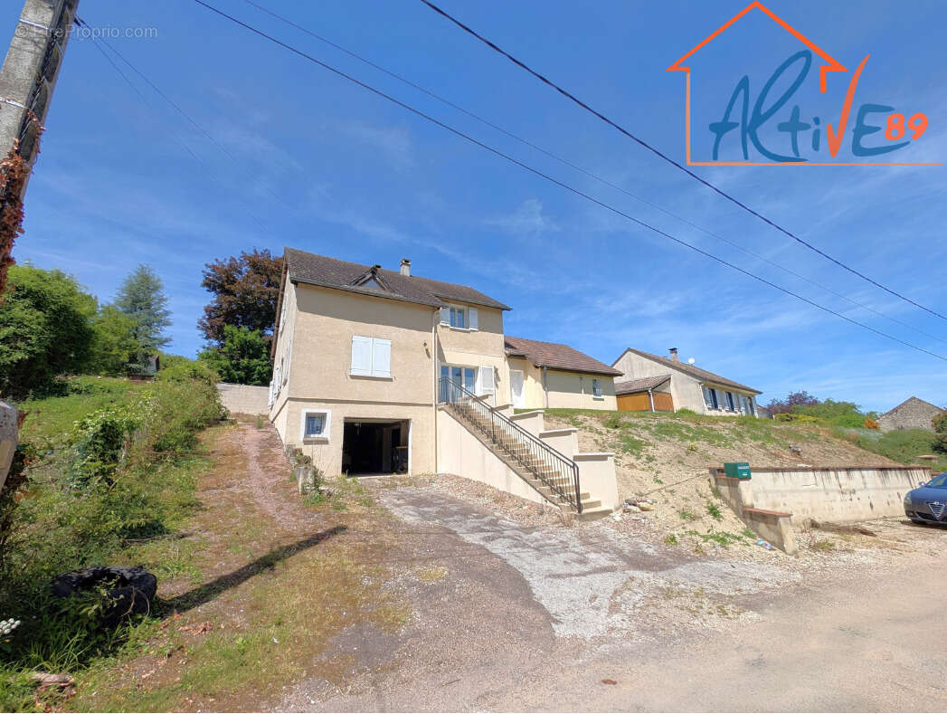 Merry-La-Vallée entre Toucy et Aillant-Sur-Tholon, maison de 195m2 habitable avec sous-sol sur jardin de 1360m - photo 12