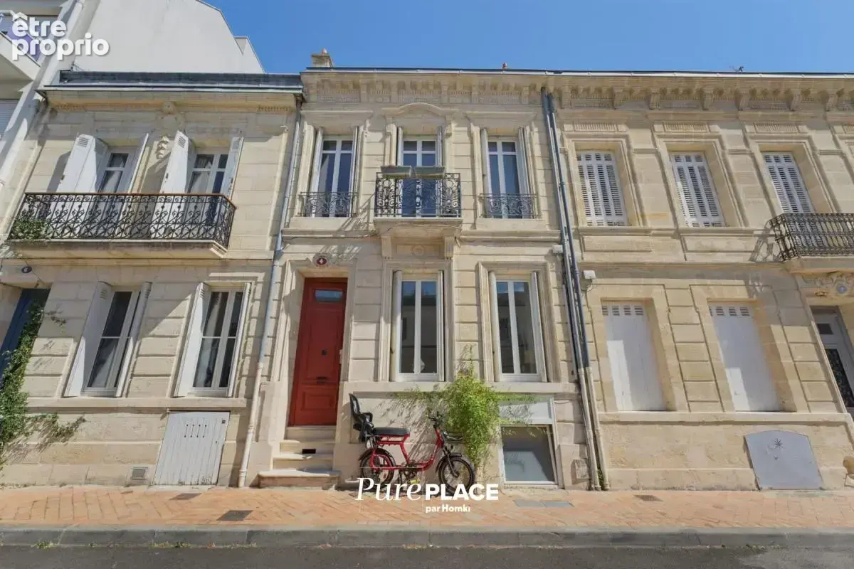 Maison familiale rénovée - Saint-Seurin / Croix Blanche - photo 1
