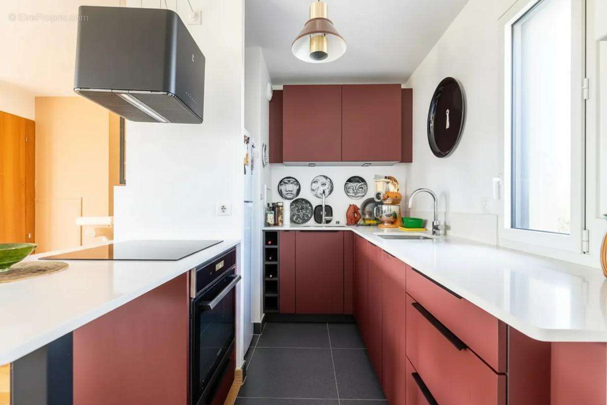 Appartement à LEVALLOIS-PERRET