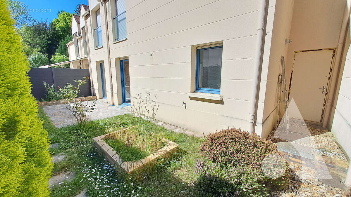 Appartement à SAINT-REMY-LES-CHEVREUSE