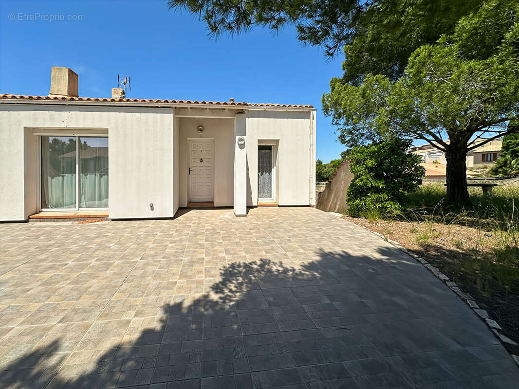 Maison à SAUSSET-LES-PINS