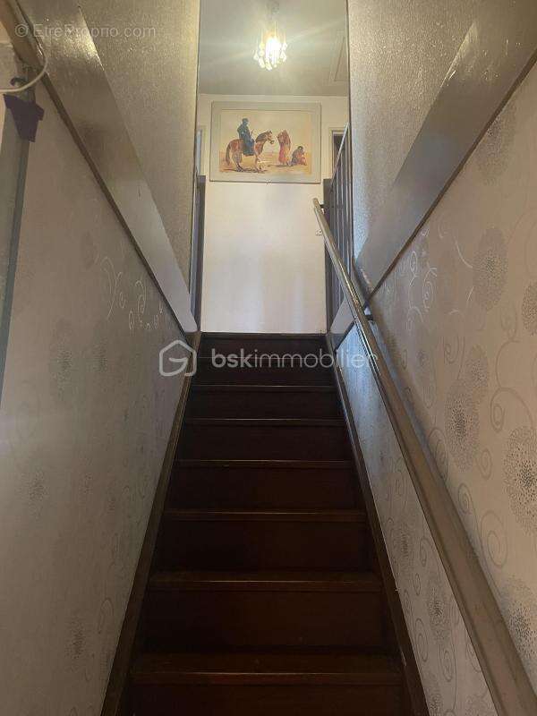 Maison traditionnelle 90 m² - secteur la mie au roy - photo 10