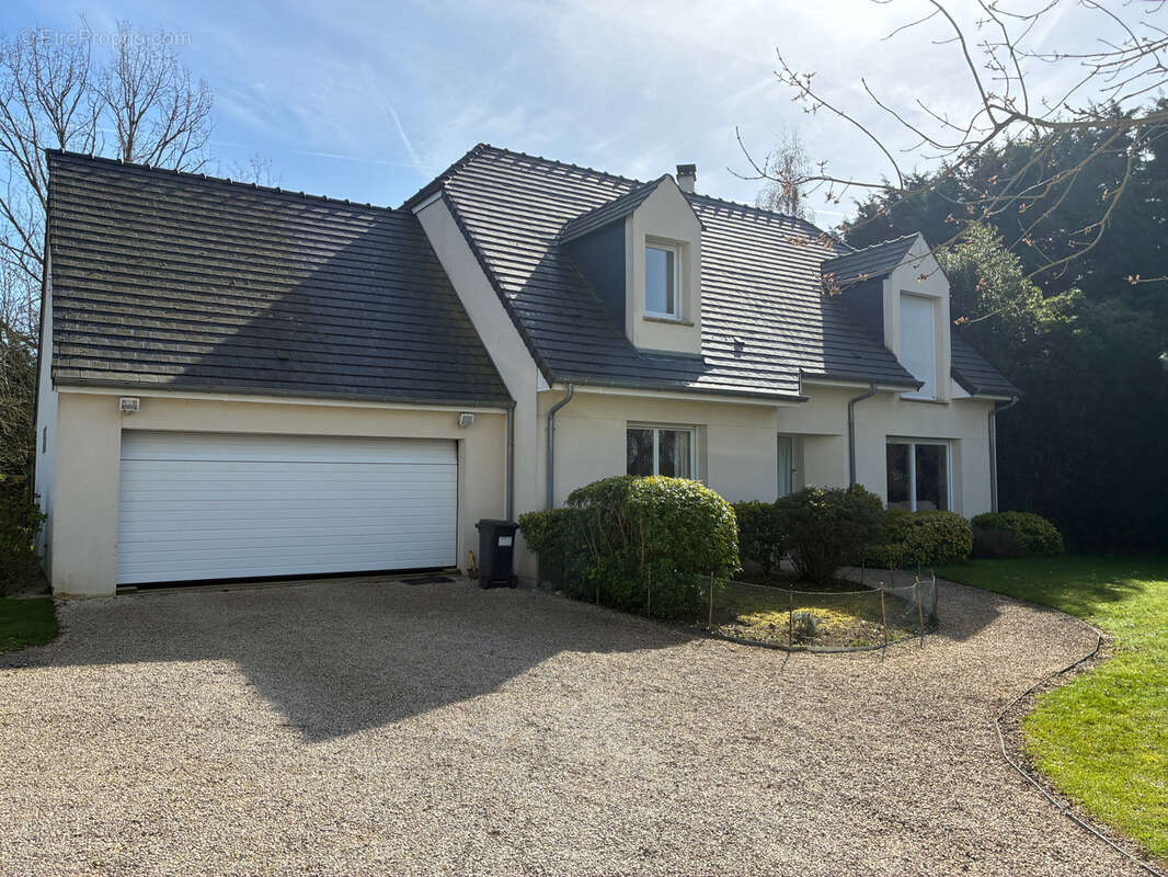 Maison à GOYENCOURT