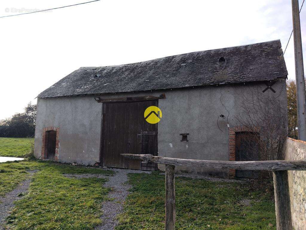 Maison à LURCY-LEVIS