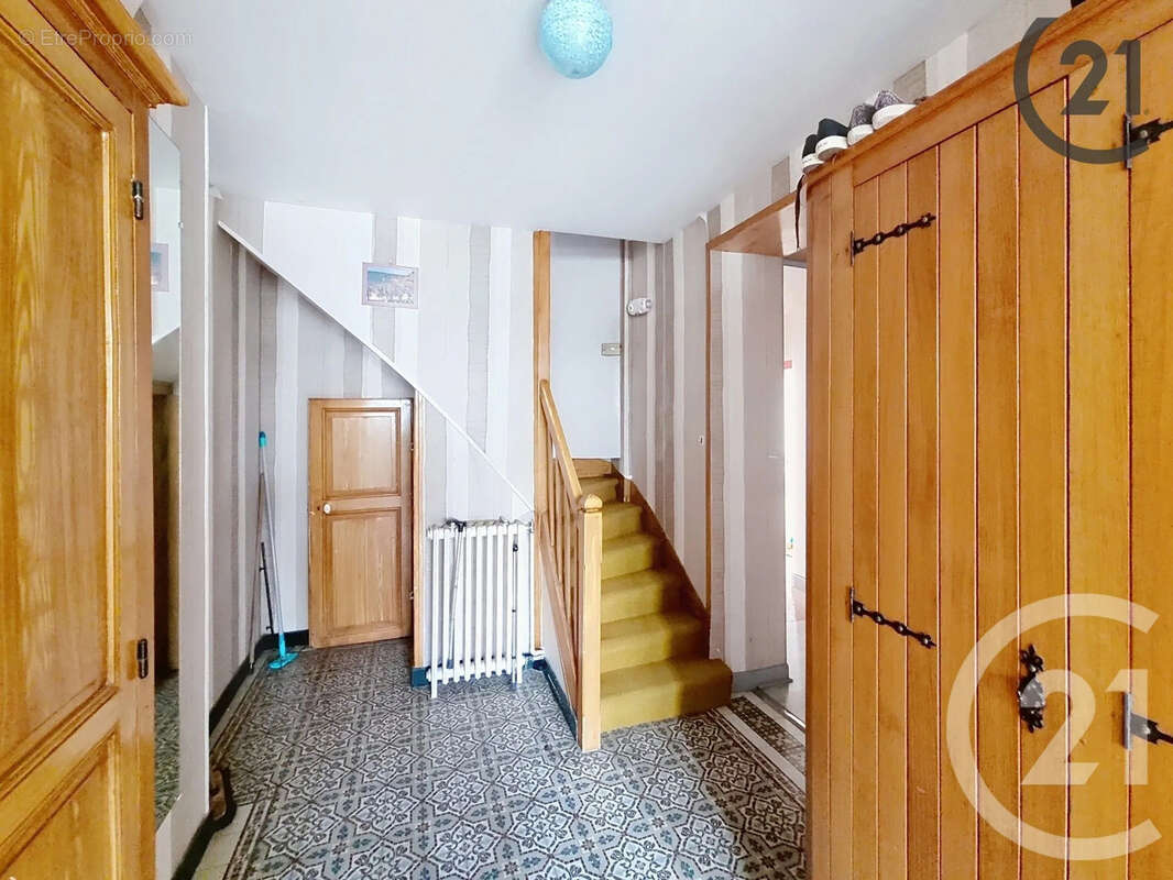 Maison à BRIE-COMTE-ROBERT