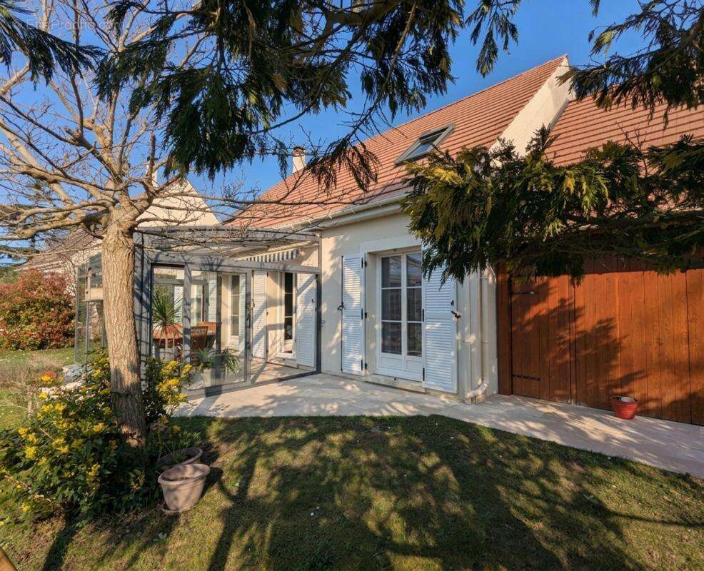 Maison à MAROLLES-EN-HUREPOIX