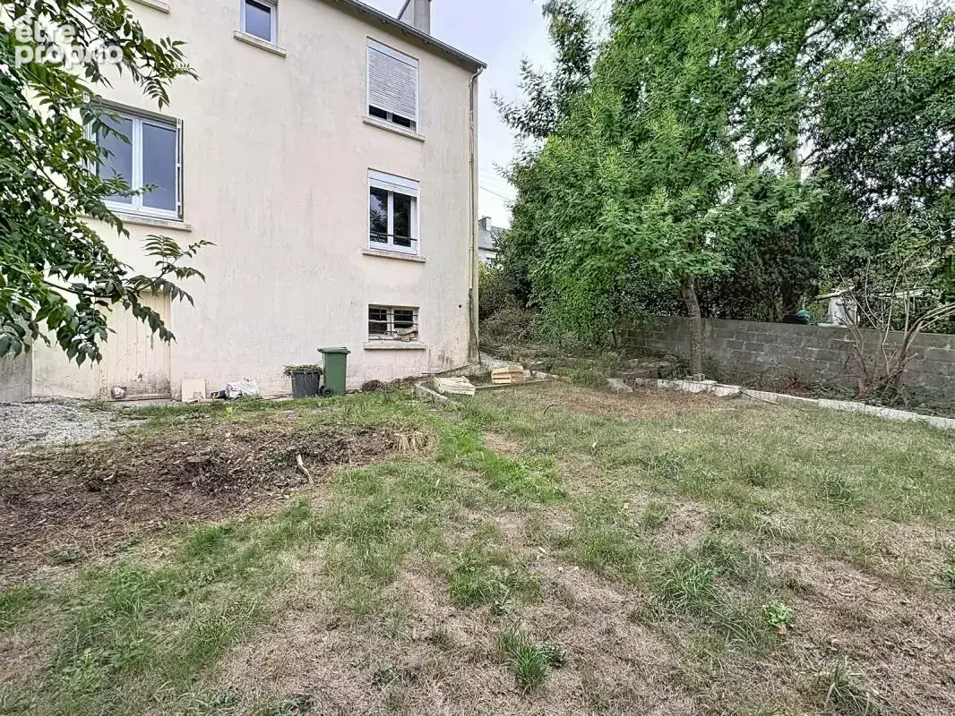 Maison familiale avec beau potentiel et vue dégagée ! - photo 28